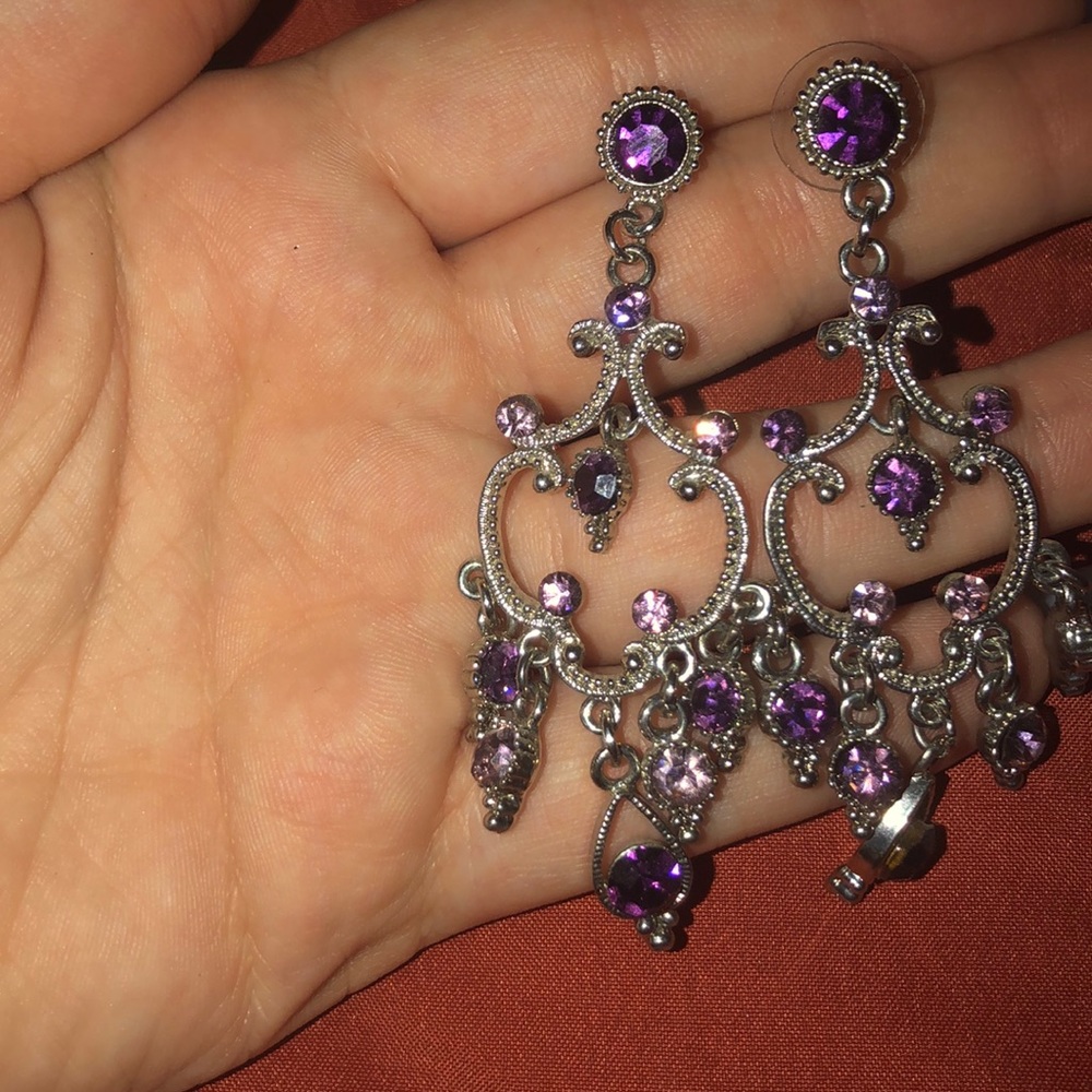 Chandelier earrings Silver & purple accents